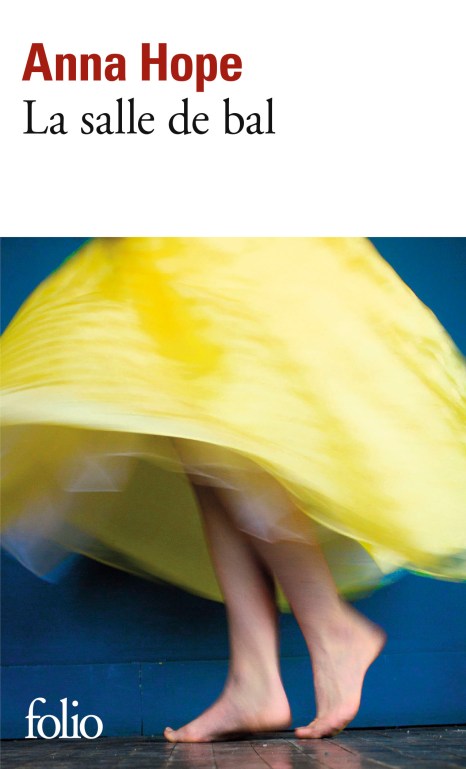 G02464_La_salle_de_bal.indd